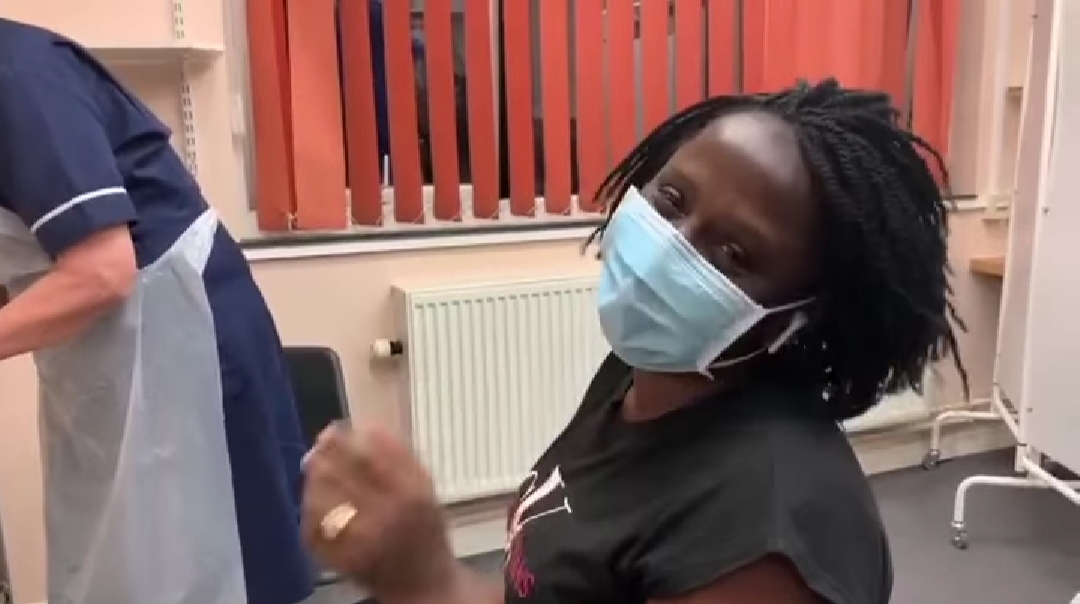 Diana Hamilton receives Covid-19 vaccine | Watch Video