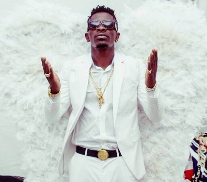 Shatta Wale apologises to road contractors following alleged assault